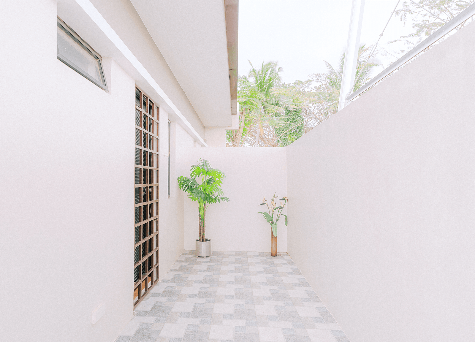 AR2 - Carmine - landscape - amiya rosa two - opt (1)