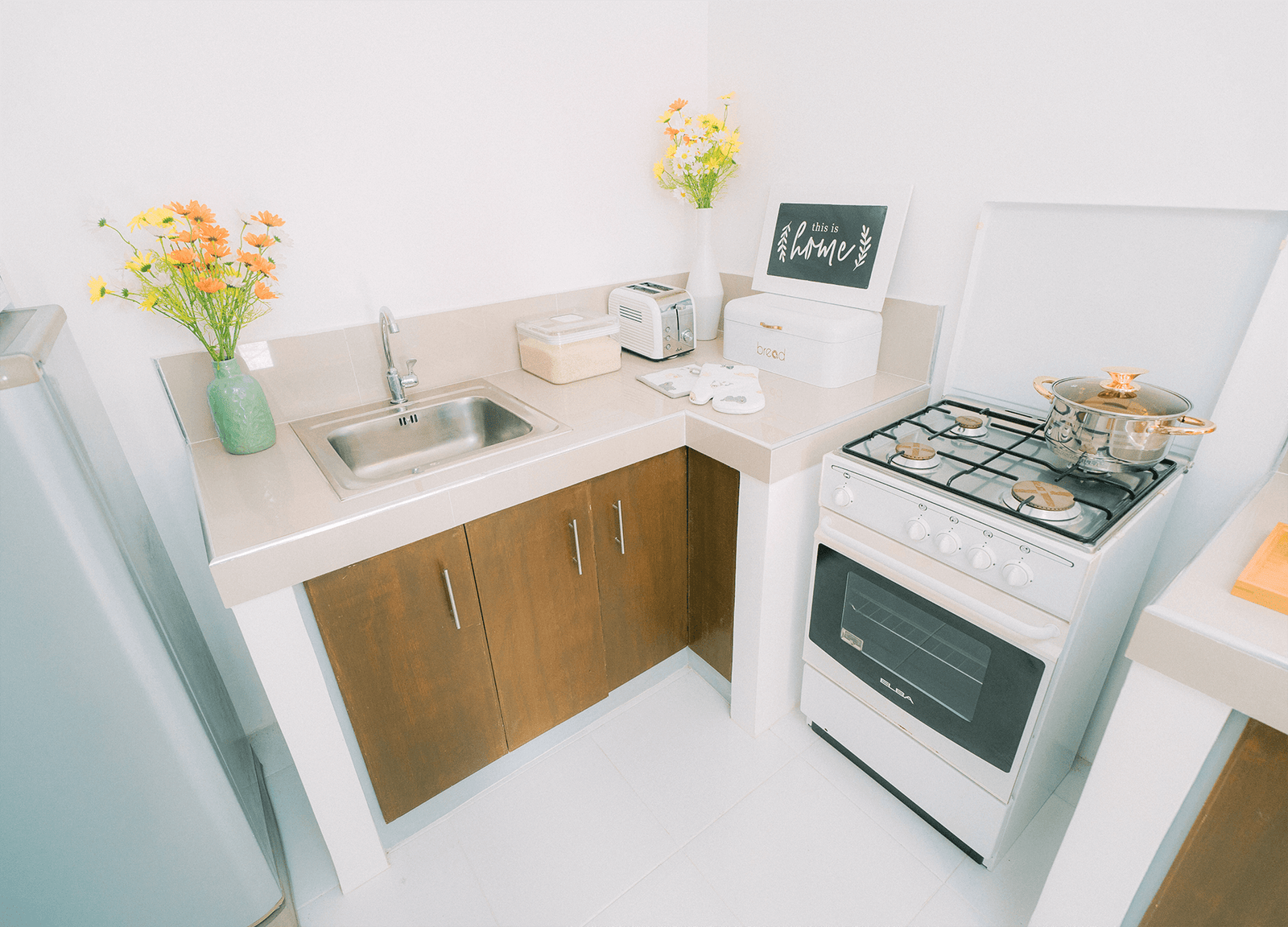 AR2 - Carmine - landscape - amiya rosa two - opt (10)