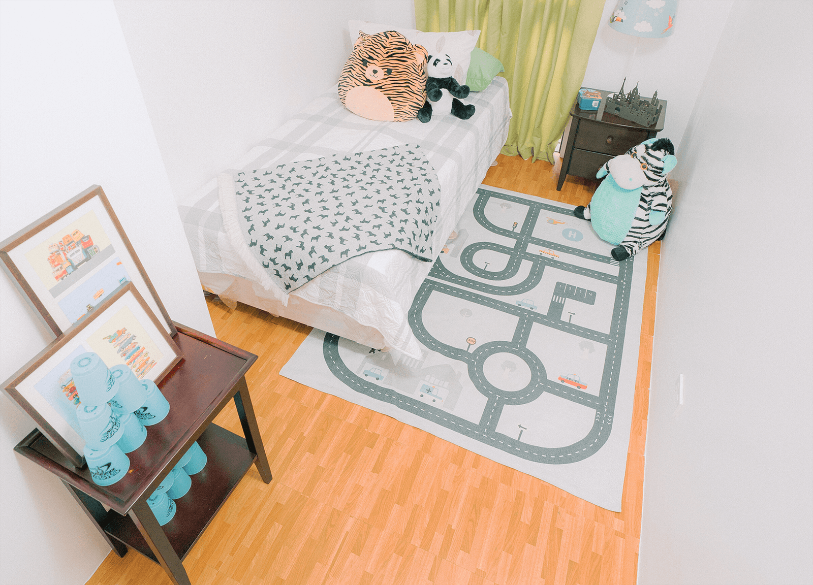 AR2 - Carmine - landscape - amiya rosa two - opt (6)