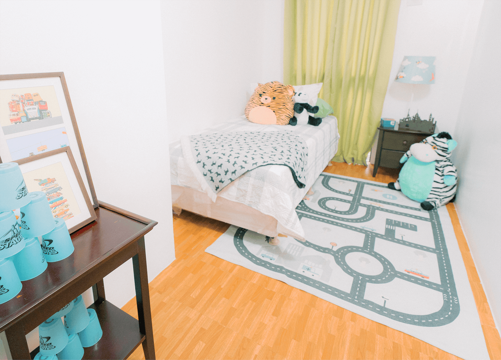 AR2 - Carmine - landscape - amiya rosa two - opt (8)